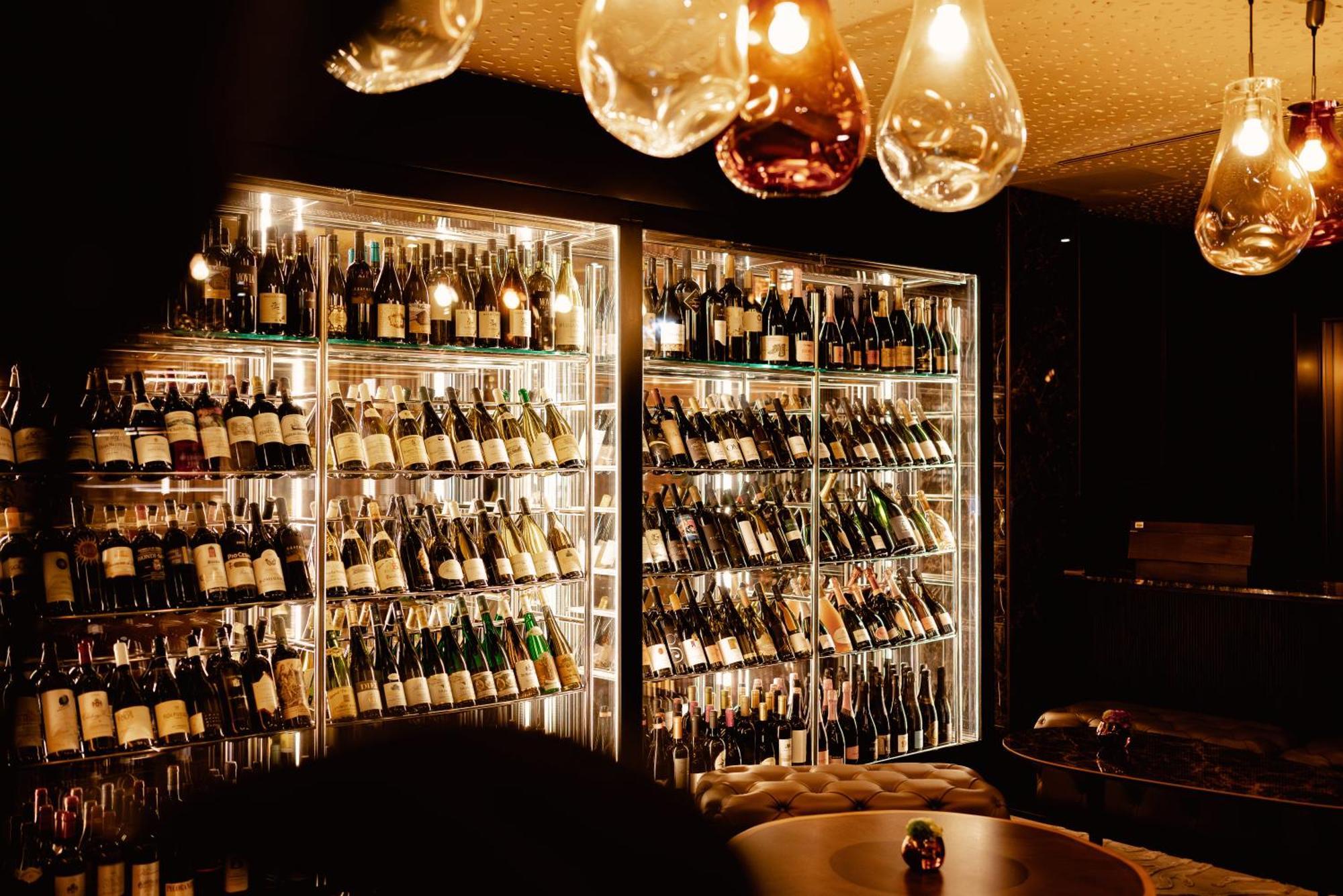 Hilton Rijeka Costabella Beach Resort And Spa Luaran gambar Wine display at the restaurant